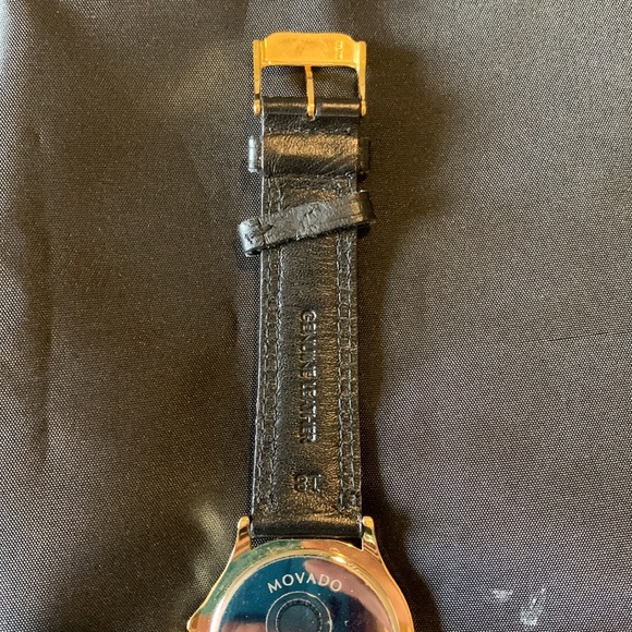 Men’s Gold/Black Movado wrist watch with case - Picture 8 of 8